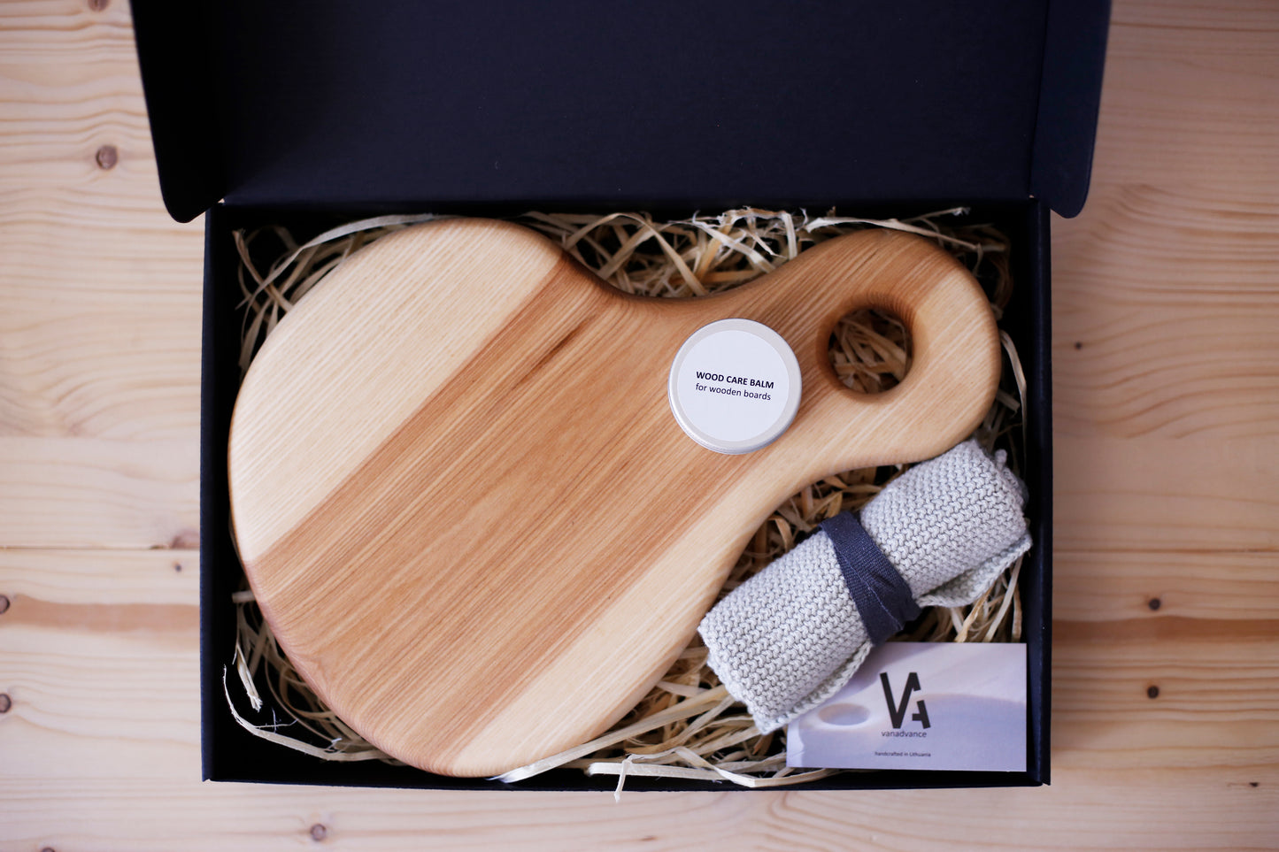 Handmade Apple Serving & Cutting Board Set - Medium